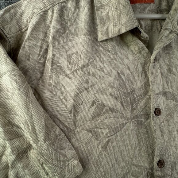 Tommy Bahama All Silk Short Sleeve Button Up Hawaiian Shirt Men XL Floral Ivory - Picture 10 of 16